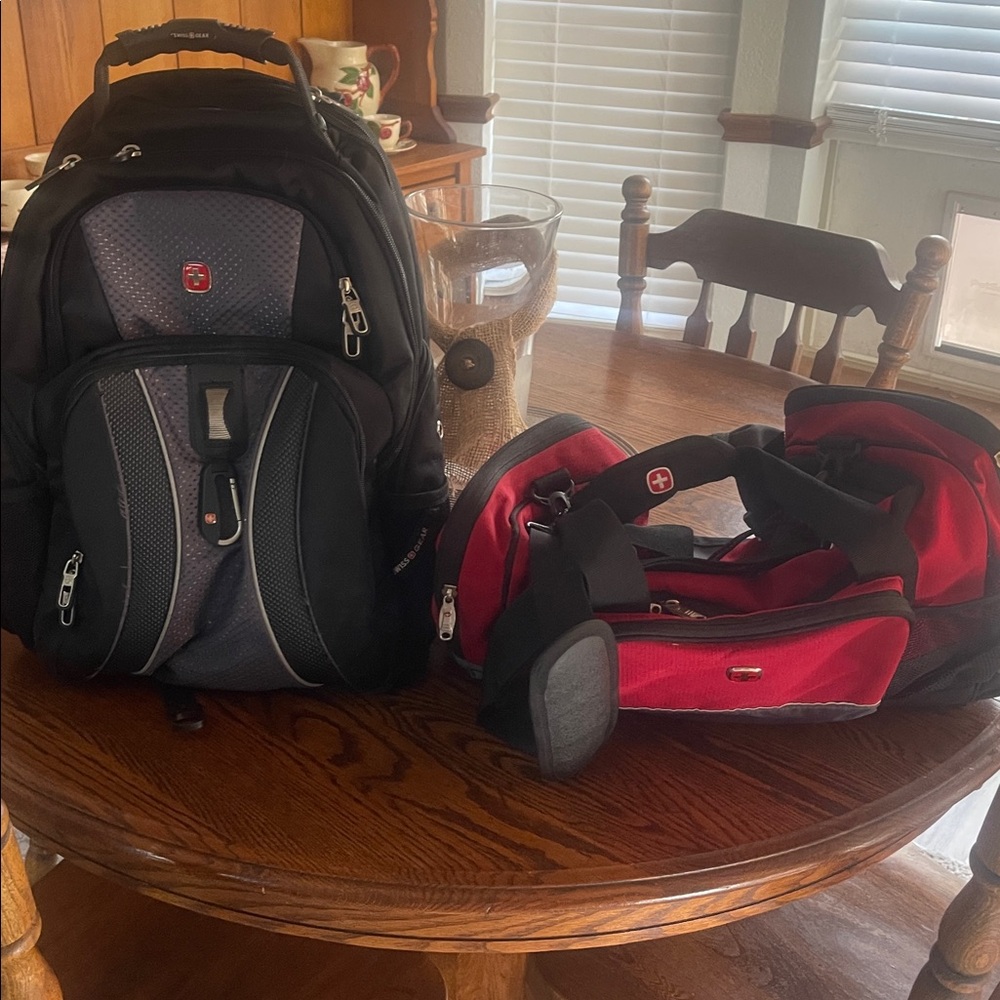 SwissGear Black and Red Travel Set
